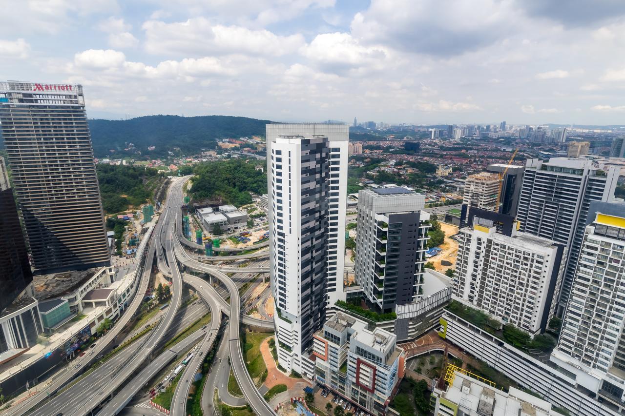 Proper Suites@Empire Damansara Petaling Jaya Exterior foto